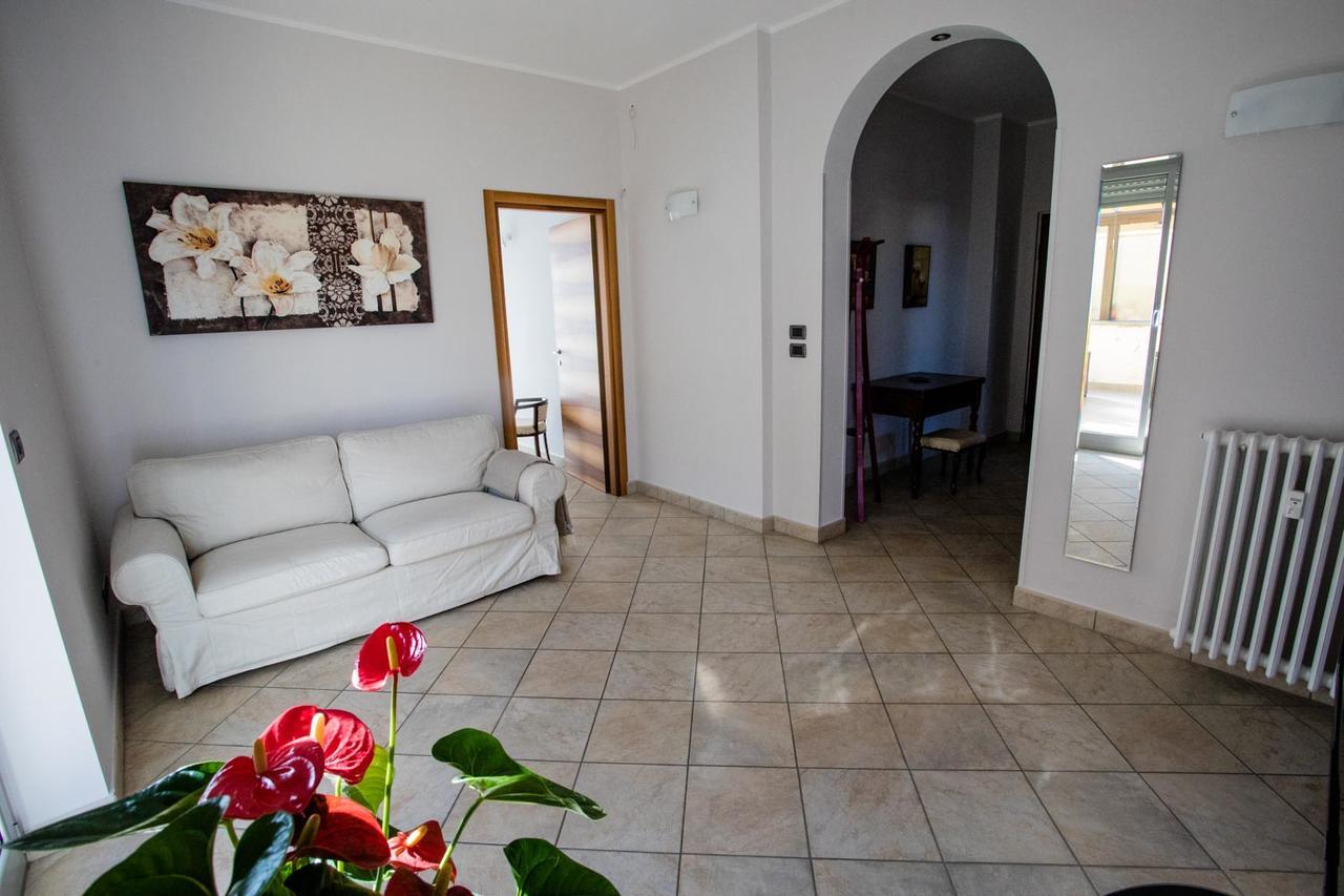 Terrazza Di Pinerolo Apartment Екстериор снимка