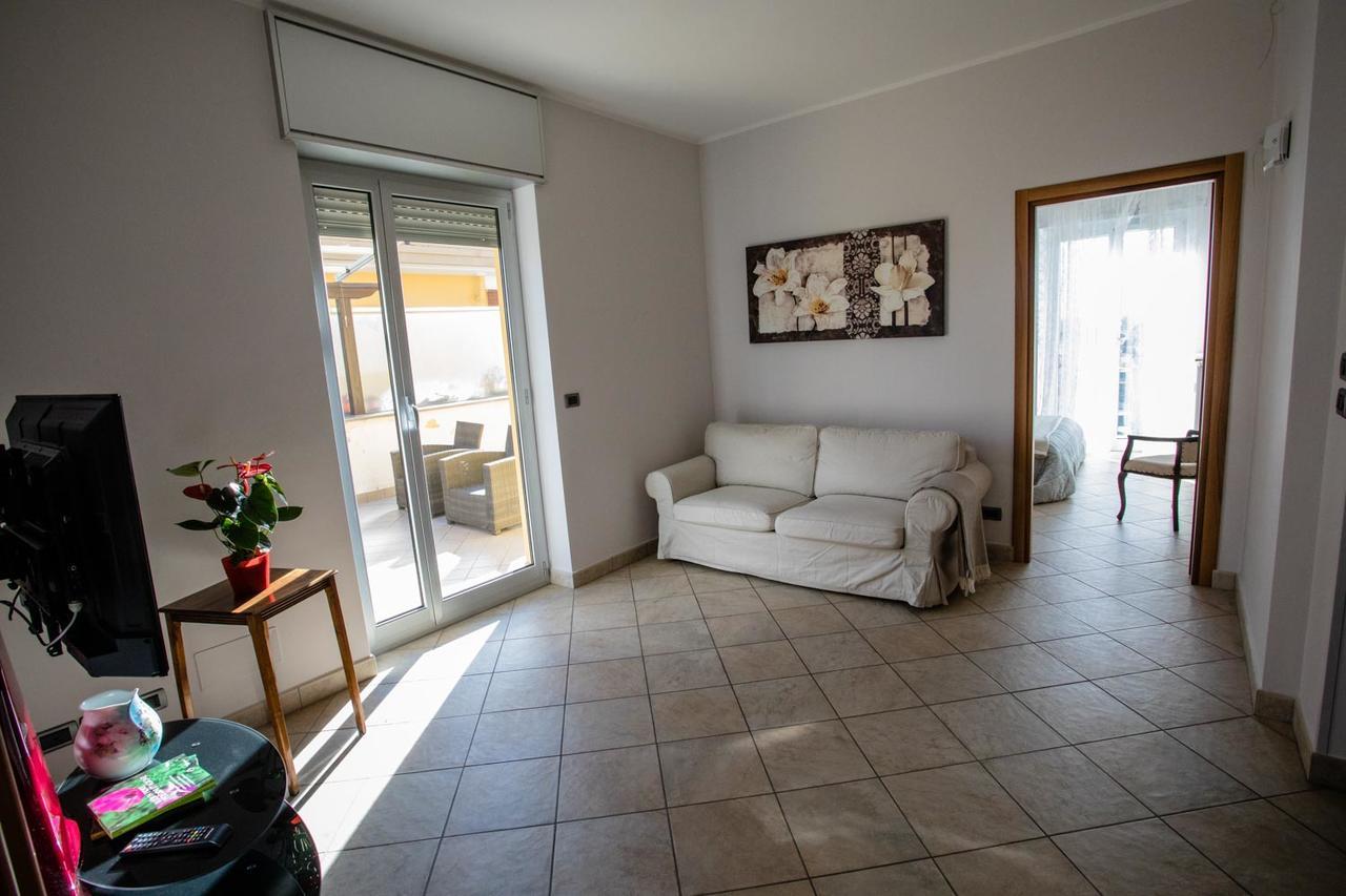 Terrazza Di Pinerolo Apartment Екстериор снимка